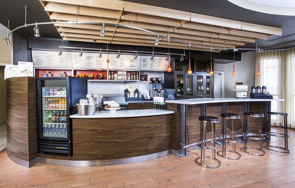 Courtyard By Marriott Peoria Hotel Exterior photo